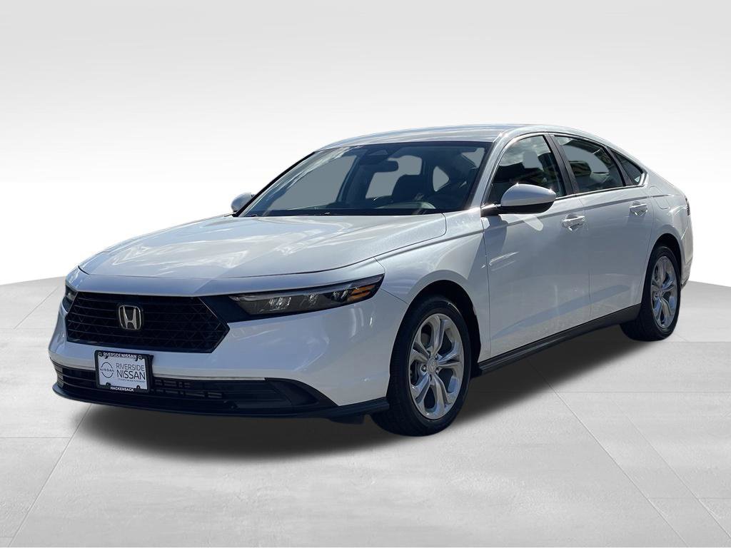 Used 2023 Honda Accord LX image 2
