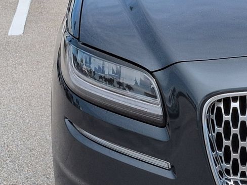Certified 2023 Lincoln Nautilus AWD w/ Premium Package image 10