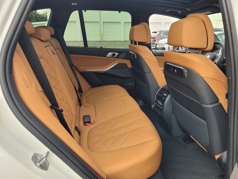 New 2026 BMW X5 sDrive40i image 16