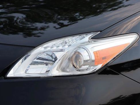 Used 2013 Toyota Prius Two FWD image 10