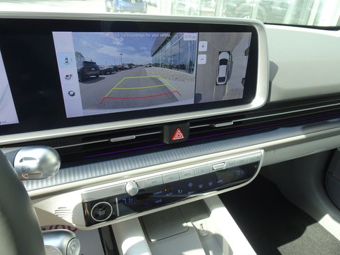 Used 2023 Hyundai Ioniq 6 Limited image 20