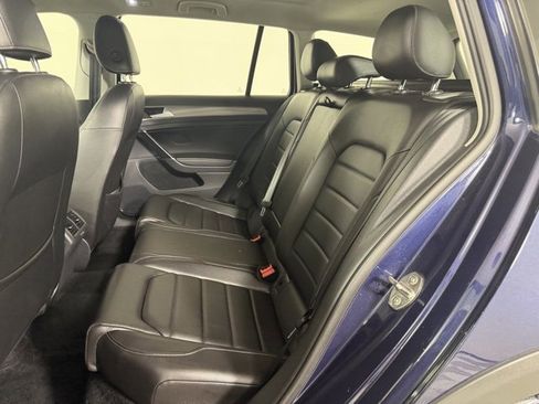 Used 2019 Volkswagen Golf Alltrack image 21