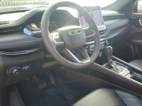 Used 2022 Jeep Compass Latitude image 16