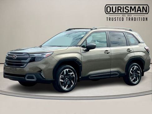 Used 2025 Subaru Forester Limited w/ Popular Package image 2