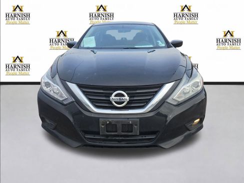 Used 2017 Nissan Altima 2.5 SV image 9
