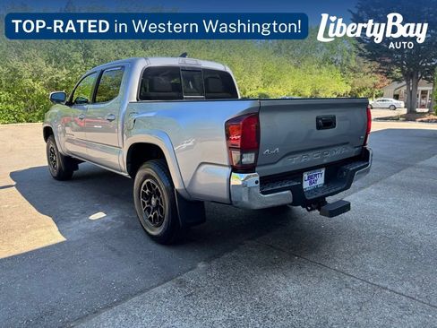 Used 2020 Toyota Tacoma SR5 AWD/4WD image 4