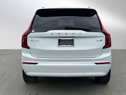 Used 2025 Volvo XC90 B6 Plus w/ Protection Package Premier AWD/4WD image 4