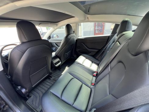 Used 2022 Tesla Model 3 Long Range image 23