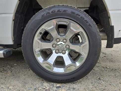 Used 2019 RAM 1500 Big Horn AWD/4WD image 7