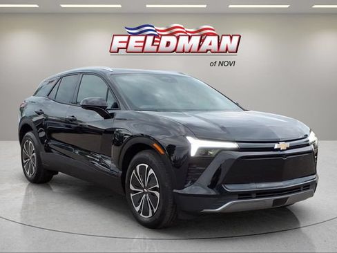 Used 2025 Chevrolet Blazer EV LT AWD/4WD image 8