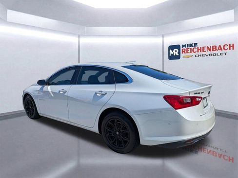 Used 2017 Chevrolet Malibu Premier w/ Premier Sun and Wheel Package FWD image 6