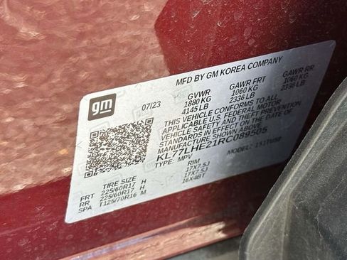 Used 2024 Chevrolet Trax LT w/ Driver Confidence Package FWD image 11