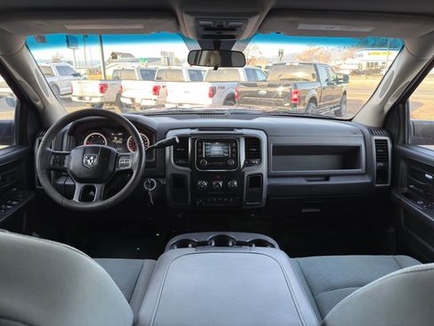 Used 2017 RAM 3500 Tradesman w/ Chrome Appearance Group image 31