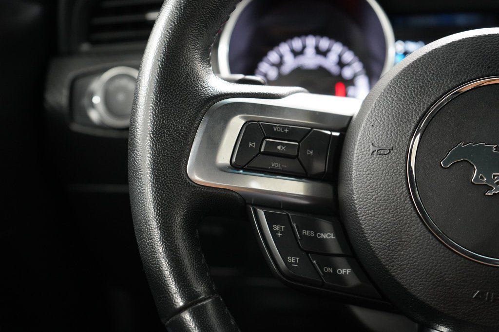 Used 2019 Ford Mustang Coupe RWD image 16