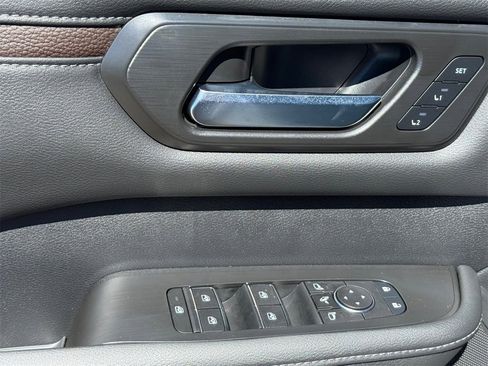 New 2026 Nissan Armada SL image 18