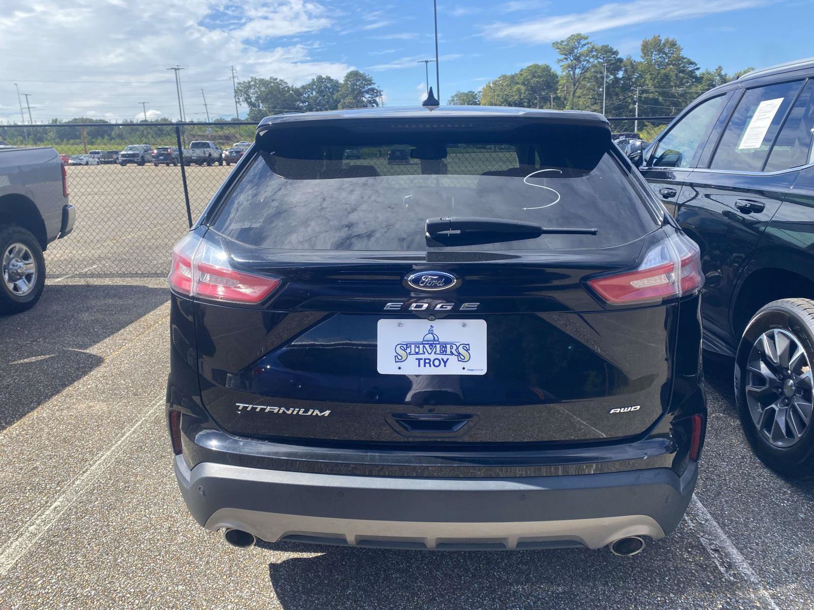 Used 2022 Ford Edge Titanium AWD/4WD image 5