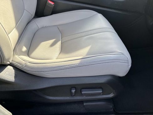 Used 2023 Honda Pilot EX-L image 11