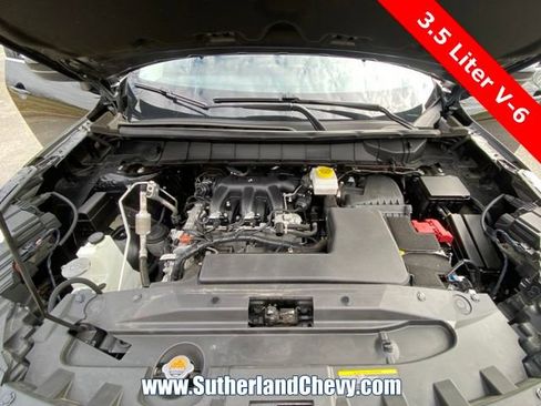 Used 2024 Nissan Pathfinder SV AWD/4WD image 48