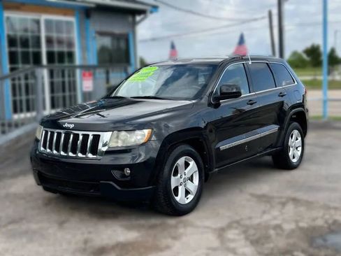 Used 2012 Jeep Grand Cherokee Laredo AWD/4WD image 1