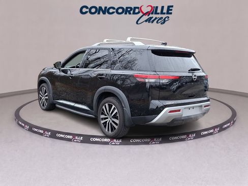 Certified 2023 Nissan Pathfinder Platinum w/ Lighting Package (N93) FWD image 5