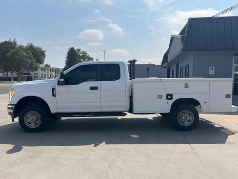 Used 2017 Ford F350 XL w/ Power Equipment Group AWD/4WD image 4