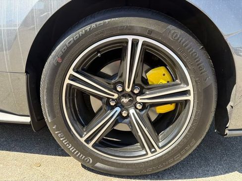 Used 2024 Ford Mustang Coupe RWD image 22