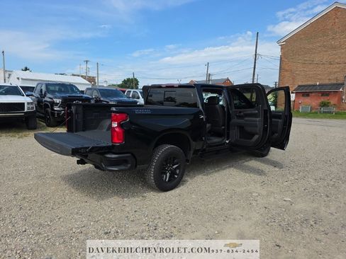 Used 2025 Chevrolet Silverado 1500 LT Trail Boss w/ LT Trail Boss Premium Package AWD/4WD image 46