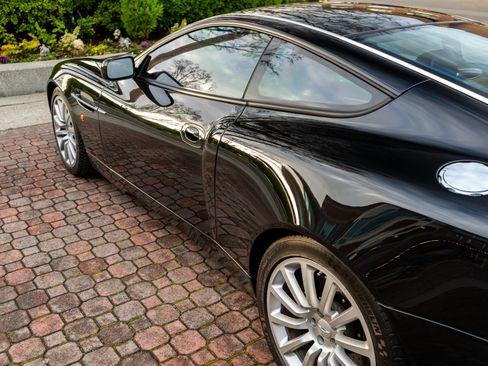 Used 2002 Aston Martin Vanquish RWD image 41