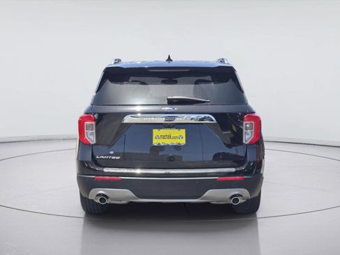 Used 2022 Ford Explorer Limited w/ Equipment Group 301A RWD image 5