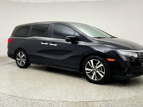 Used 2023 Honda Odyssey Touring image 3