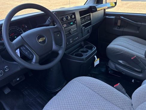 New 2025 Chevrolet Express 2500 w/ Enhanced Convenience Package image 10