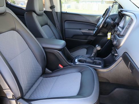 Used 2016 Chevrolet Colorado Z71 image 26