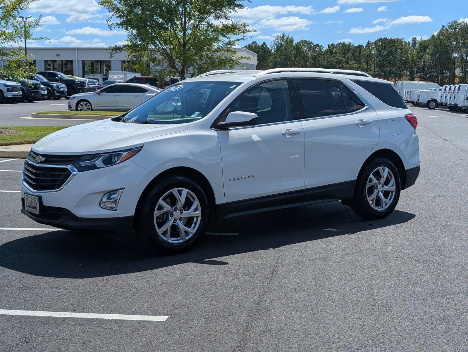 Used 2020 Chevrolet Equinox LT FWD image 2