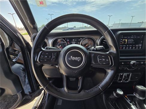 Used 2019 Jeep Wrangler Unlimited Sport S AWD/4WD image 16