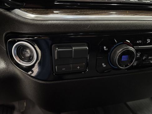 Used 2025 Chevrolet Silverado 1500 RST AWD/4WD image 22