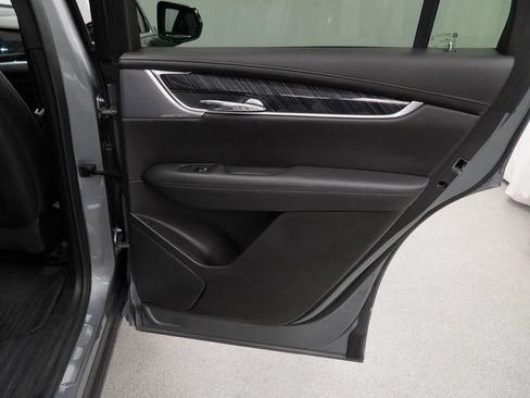 Certified 2023 Cadillac XT6 Premium Luxury AWD/4WD image 32
