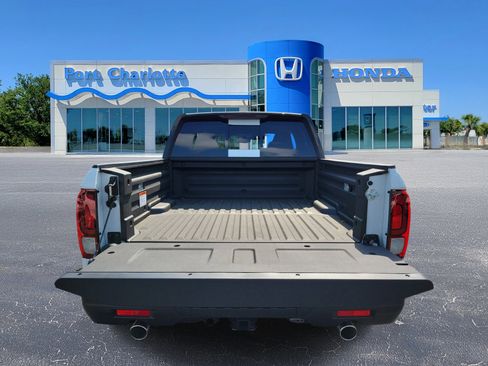 New 2026 Honda Ridgeline Black Edition image 13