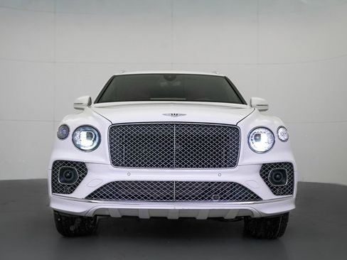 Used 2022 Bentley Bentayga V8 image 63