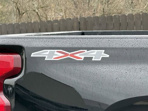 Used 2021 Chevrolet Silverado 2500 LTZ w/ LTZ Premium Package image 39