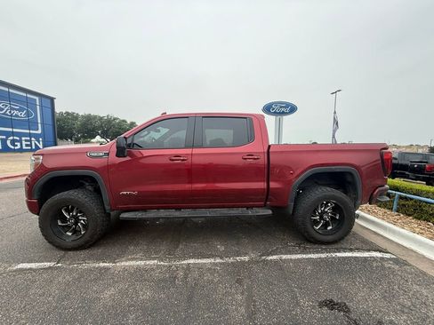 Used 2020 GMC Sierra 1500 AT4 w/ AT4 Premium Package AWD/4WD image 4