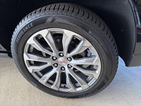 Used 2021 GMC Yukon Denali w/ Denali Ultimate Package image 45