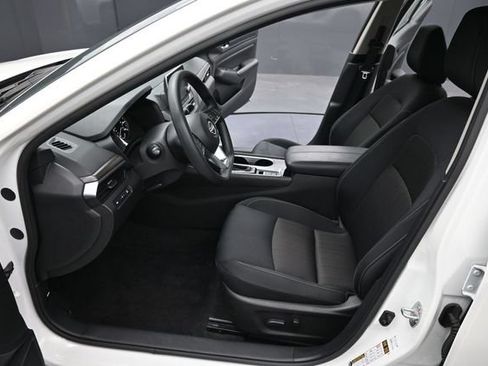 Used 2024 Nissan Altima 2.5 SV AWD/4WD image 26