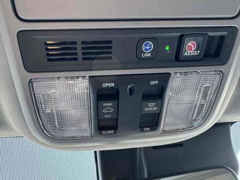 Used 2022 Honda Pilot Touring image 30