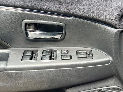 Used 2021 Mitsubishi Outlander Sport ES AWD/4WD image 17