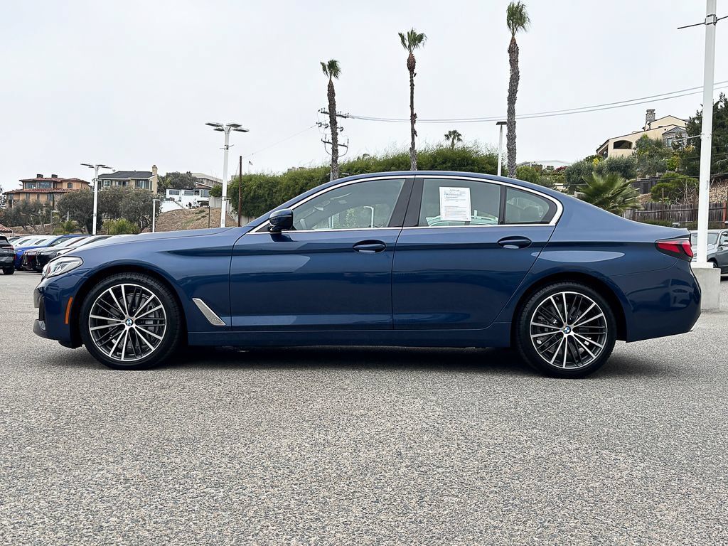 Used 2023 BMW 540i w/ Premium Package RWD image 4