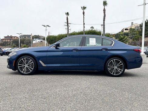 Used 2023 BMW 540i w/ Premium Package RWD image 4