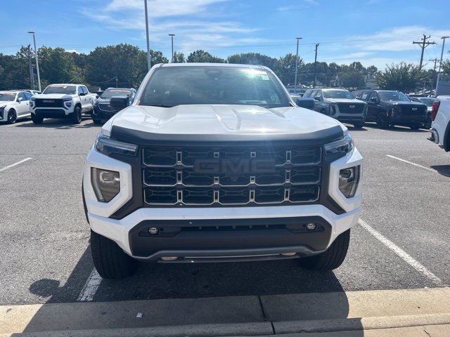 Used 2025 GMC Canyon AT4 w/ Technology Plus Package AWD/4WD image 2