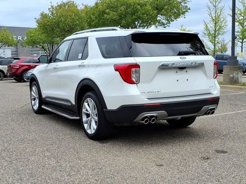 Used 2023 Ford Explorer Platinum w/ Equipment Group 601A AWD/4WD image 3