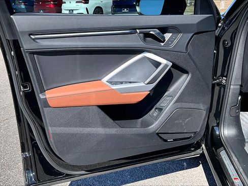 Used 2024 Audi Q3 2.0T Premium Plus image 25