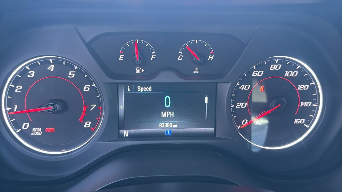 Used 2016 Chevrolet Camaro LT RWD image 19